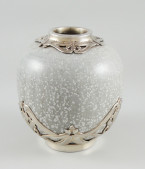 Vase Sevres Silber detail1