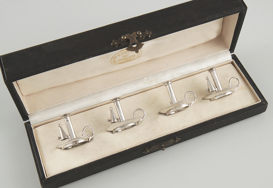 4 Miniaturleuchter 1