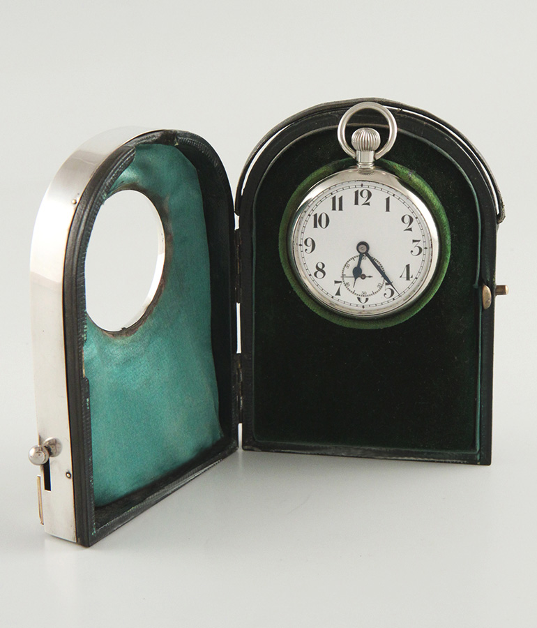 Uhrenstaender England detail2