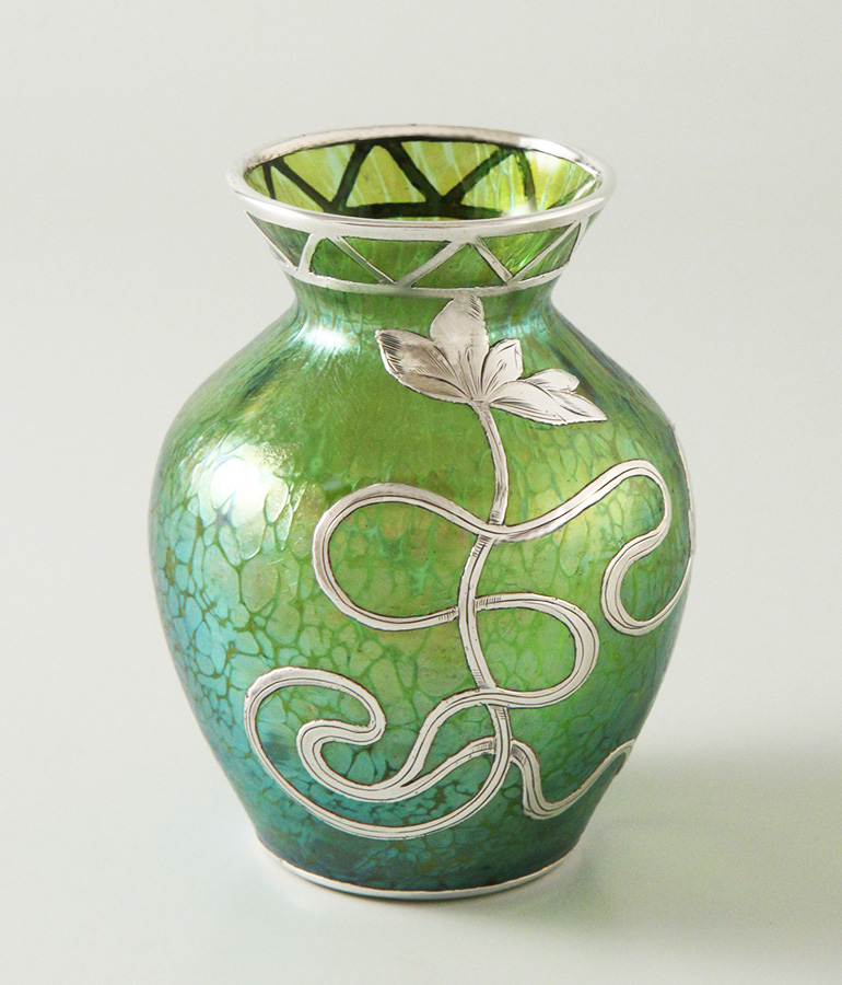 Loetzvase Creta Papillon gruen detail1